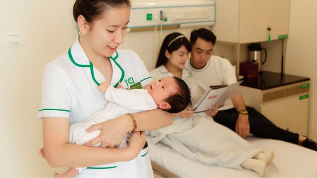 Hướng dẫn mẹ ở cữ sau sinh đúng cách