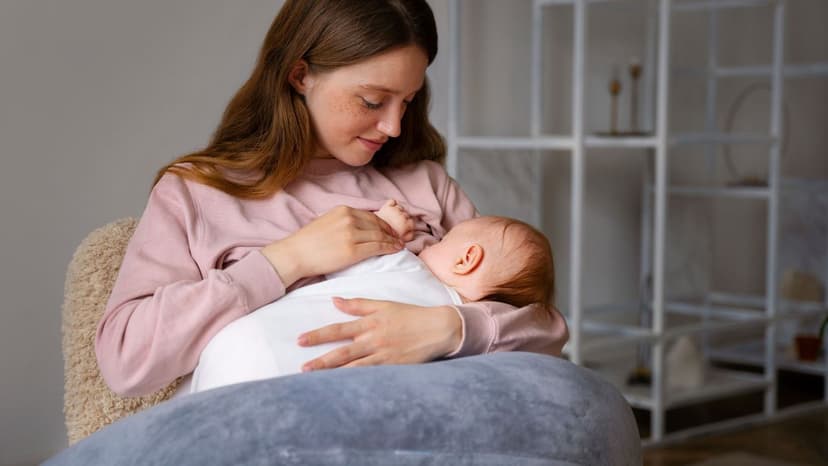 Ở cữ sau sinh như thế nào: Hành trang cho sức khỏe mẹ và bé