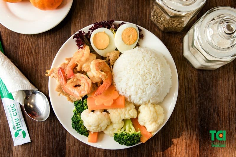 Ở cữ tại TCI sẽ giúp mẹ có một chế độ dinh dưỡng khoa học.