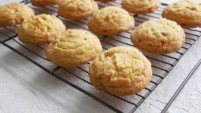 Người bệnh trào ngược dạ dày ăn bánh quy được không?