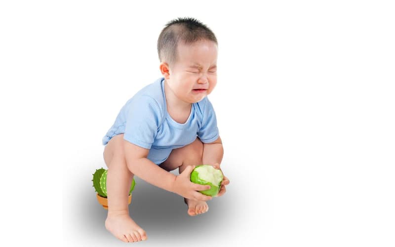 Tư vấn Trẻ táo bón nên ăn gì