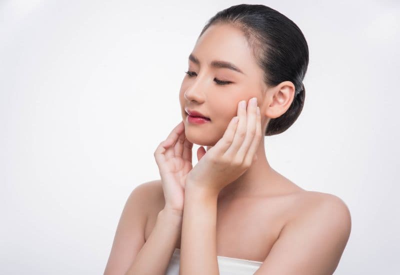Vitamin B3, đặc biệt là niacinamide, là “ngôi sao” trong lĩnh vực chăm sóc da.