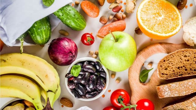 Người có đường huyết cao nên ăn gì và kiêng gì?