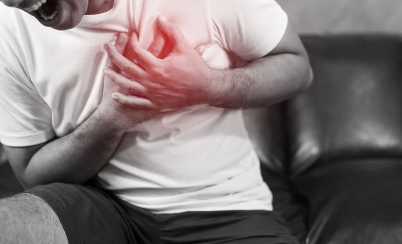 Thăm khám sớm nếu có tình trạng nuốt nghẹn kéo dài, để tránh hệ lụy nghiêm trọng.