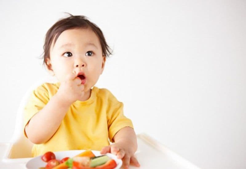 Cha mẹ nên chú trọng thiết kế chế độ ăn cho trẻ thật đa dạng