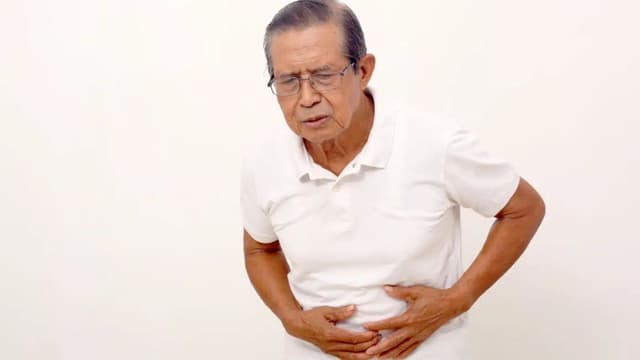 Tại sao bị đau thượng vị ợ hơi và khi nào nên đi khám?