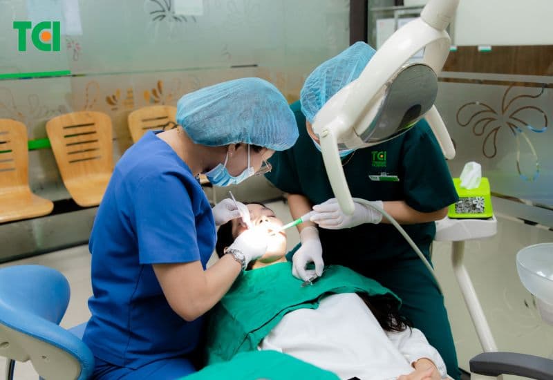 Nên khám nha khoa định kỳ để phát hiện và điều trị đau viêm lợi kịp thời.