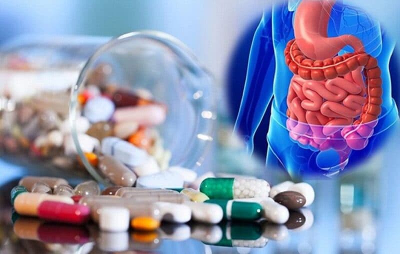 Điều trị viêm đại tràng thường bằng phương pháp nội khoa.