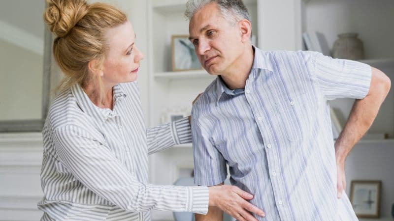 Những ai dễ bị thoái hóa khớp háng?