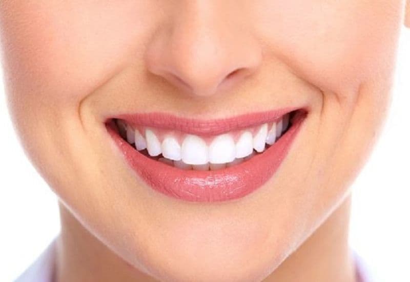 Với hàm răng đều màu và thẩm mỹ sau khi trám, bạn sẽ tự tin hơn trong từng nụ cười.