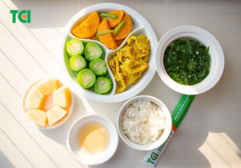 món ăn ở cữ sau sinh thường