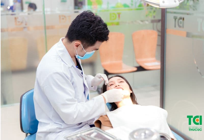 Được nhiều người tin chọn, Nha khoa TCI là cơ sở uy tín trong lĩnh vực niềng răng trong suốt.