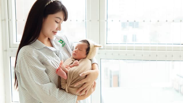 Ở cữ sau sinh đúng cách và khoa học để mẹ phục hồi toàn diện