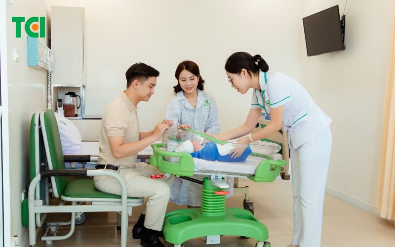 Cách ở cữ sau sinh đúng cách 