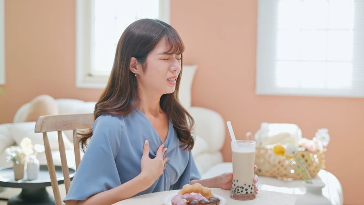 Trào ngược dạ dày gây đau đầu: Mối liên hệ ít ai ngờ tới