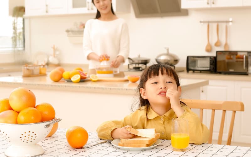 Trẻ bị rối loạn tiêu hóa nên ăn gì phù hợp