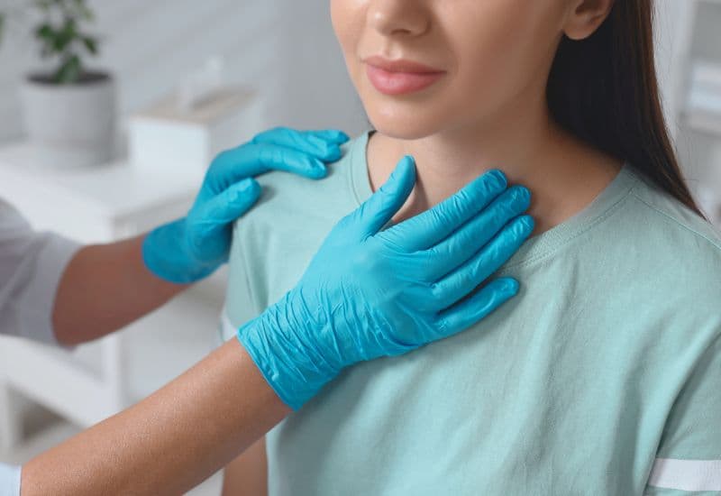 Nhận diện sớm triệu chứng u tuyến giáp ác tính ở người trẻ