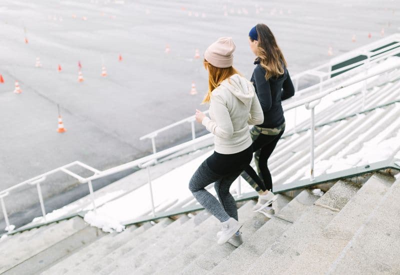 Uống cà phê nên đi đôi với chế độ ăn uống cân bằng, tập thể dục thường xuyên và kiểm soát căng thẳng.