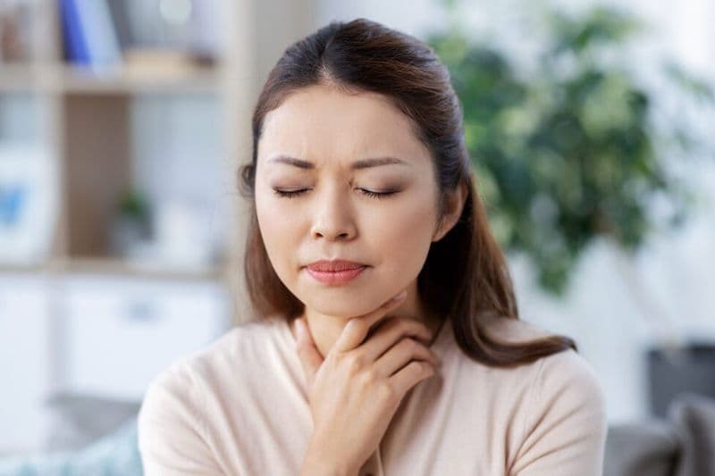 cảm giác khó nuốt u tuyến giáp