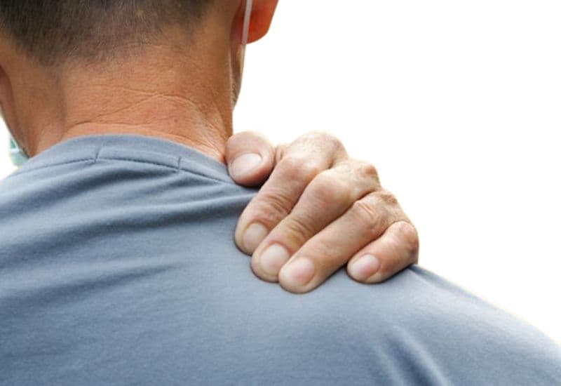 Vị trí đau sỏi túi mật thường gặp và biểu hiện đi kèm