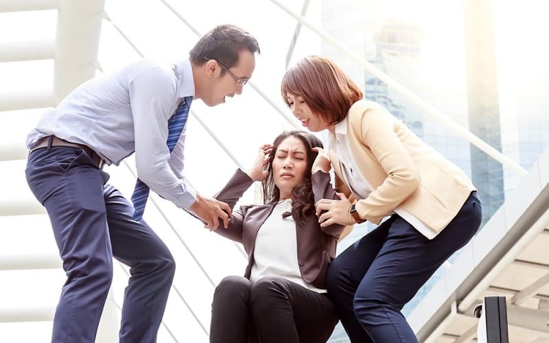 Bệnh nhân từng bị đột quỵ hoặc chấn thương não có thể gây rối loạn hoạt động hô hấp