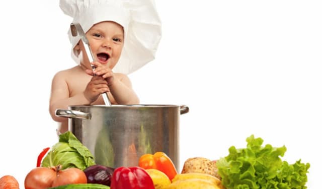 Dinh dưỡng cho trẻ nhỏ: Những điều cha mẹ không nên bỏ qua