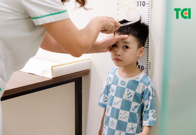 Dinh dưỡng cho trẻ thấp còi hiệu quả nhất khi phù hợp với tình trạng sức khỏe của từng trẻ.