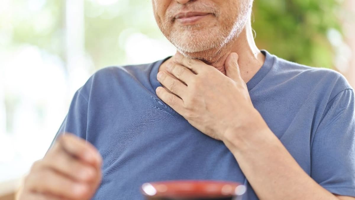 Nuốt nghẹn do trào ngược: Những bệnh lý liên quan và cách xử lý