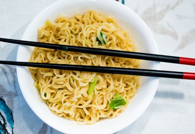 trào ngược dạ dày ăn mì tôm được không