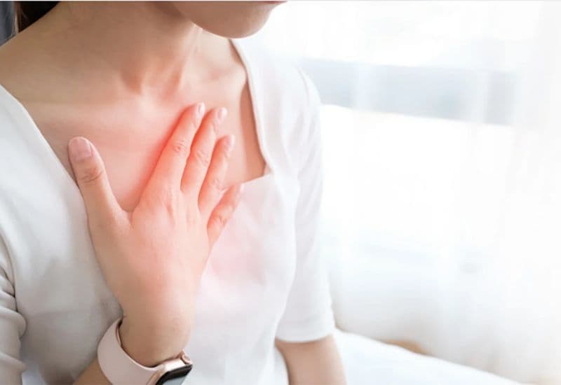 Không ít người đã và đang gặp phải tình trạng trào ngược dạ dày.