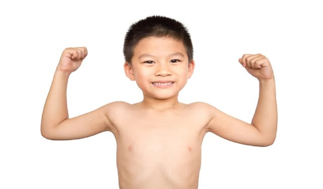 Cảnh báo sớm khi trẻ em bị suy dinh dưỡng, điều cha mẹ cần làm