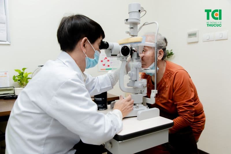 vẩn đục thủy tinh thể