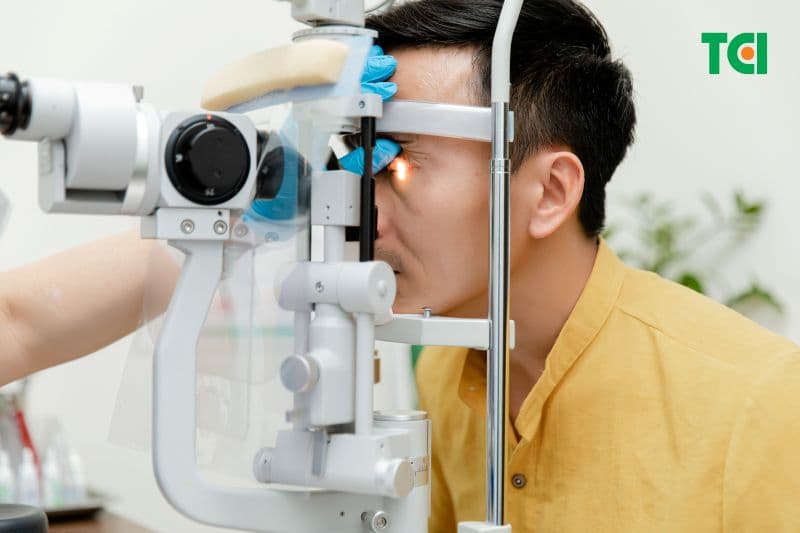 viêm bờ mi để lâu có sao không