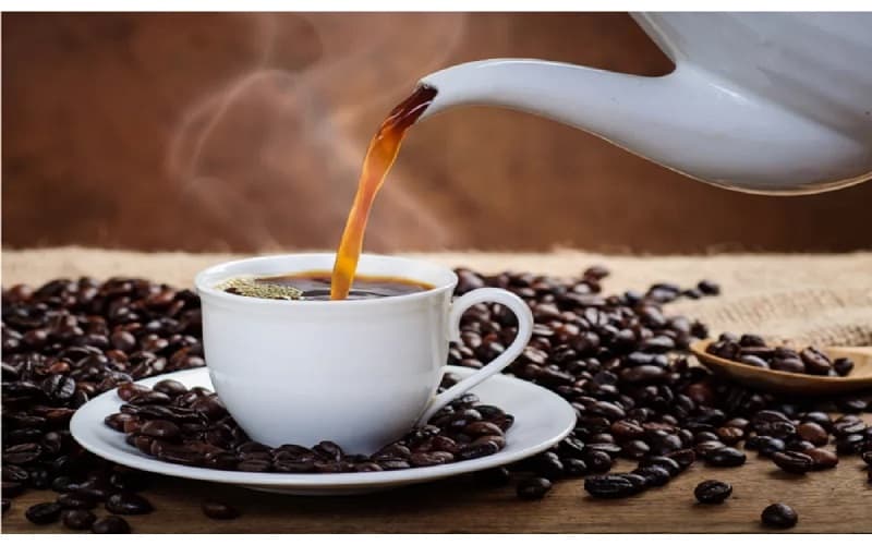Cà phê hoặc trà khi dùng đúng mức có lợi cho tim mạch, nhưng lạm dụng caffeine lại gây phản tác dụng