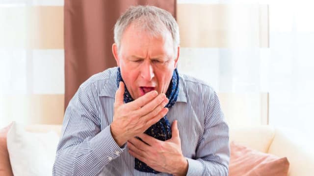 Mệt mỏi nuốt nghẹn: tình trạng cảnh báo sức khỏe cần lưu ý