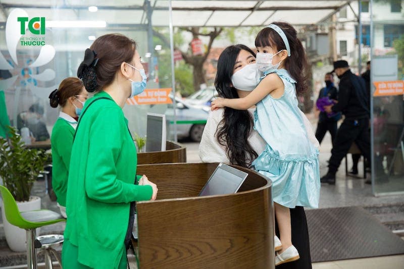 Sâu răng ở trẻ em: Cha mẹ cần tuân thủ đúng chỉ định của bác sĩ