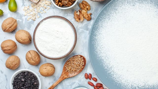 Cho trẻ dưới 1 tuổi ăn đường: Những điều bố mẹ cần biết