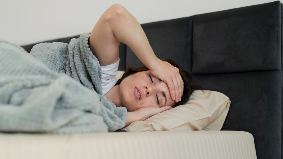 Mẹ bầu mất ngủ 3 tháng cuối: Nguyên nhân và cách khắc phục