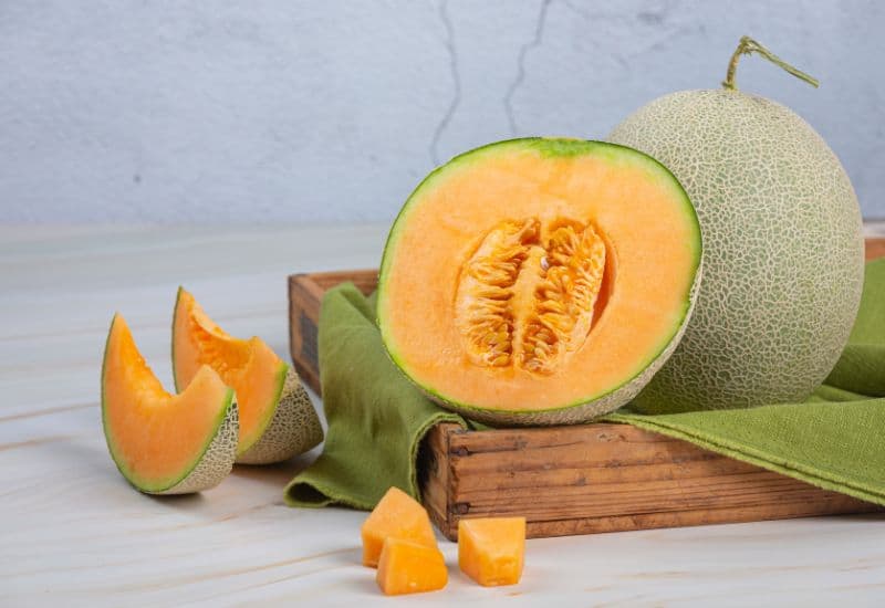 Trái cây tốt cho bà bầu 3 tháng cuối: Trái cây giàu folate (axit folic dạng thực vật)