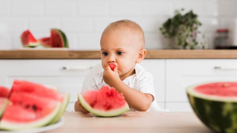 Lợi ích và thời điểm phù hợp cho trẻ ăn trái cây