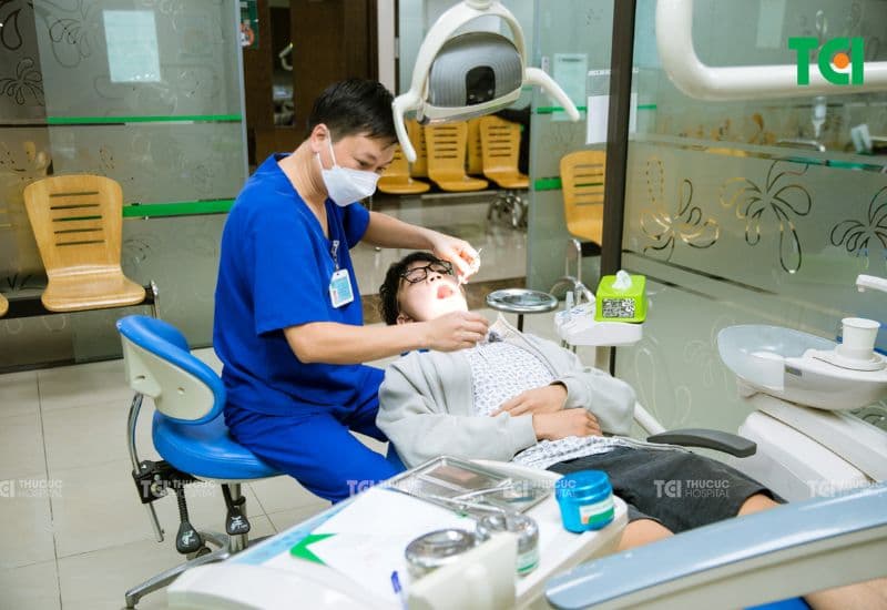 Điều trị lợi trùm bằng thuốc