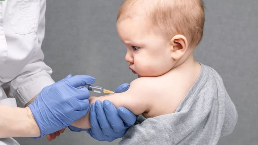 Tiêm vắc xin sởi mấy mũi? Lịch tiêm chi tiết cho từng độ tuổi trẻ