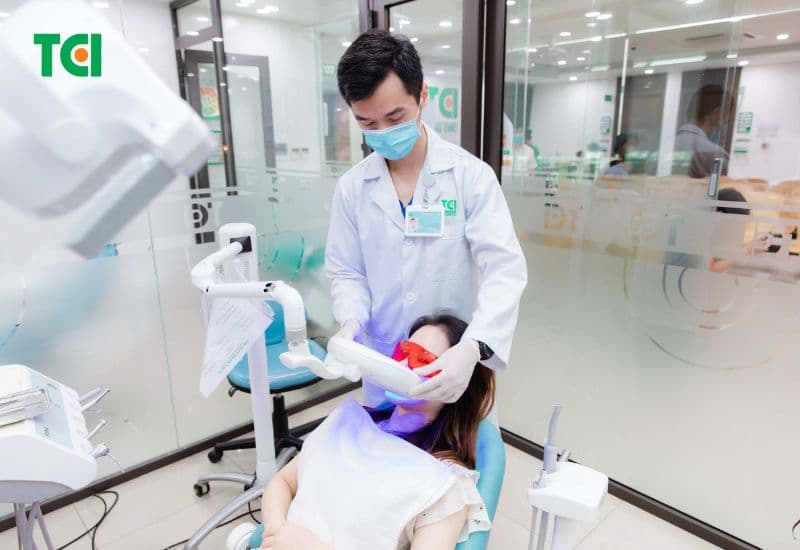 Tẩy trắng răng tại nha khoa