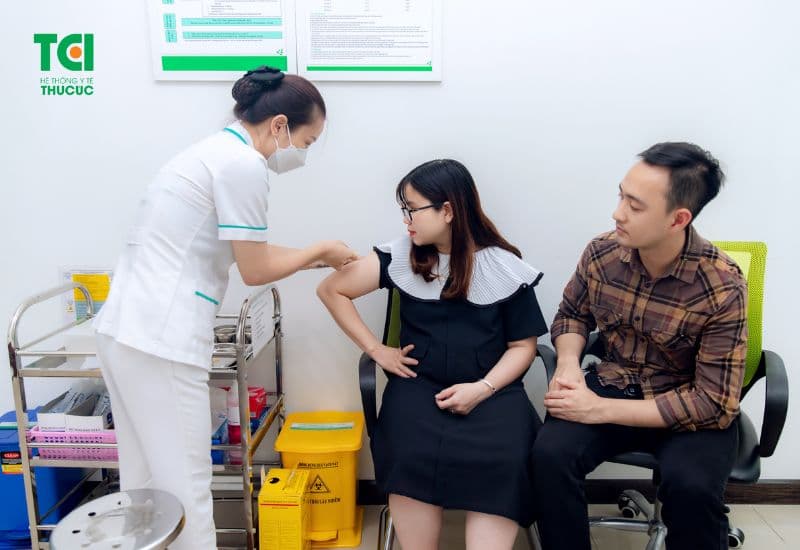 Nên tiêm vắc xin cúm vào thời điểm nào