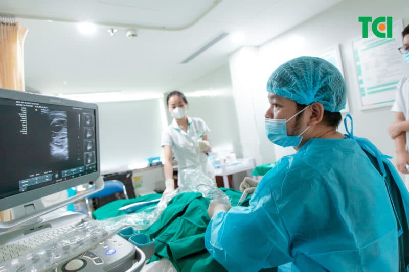 mổ tuyến giáp gây mê hay gây tê