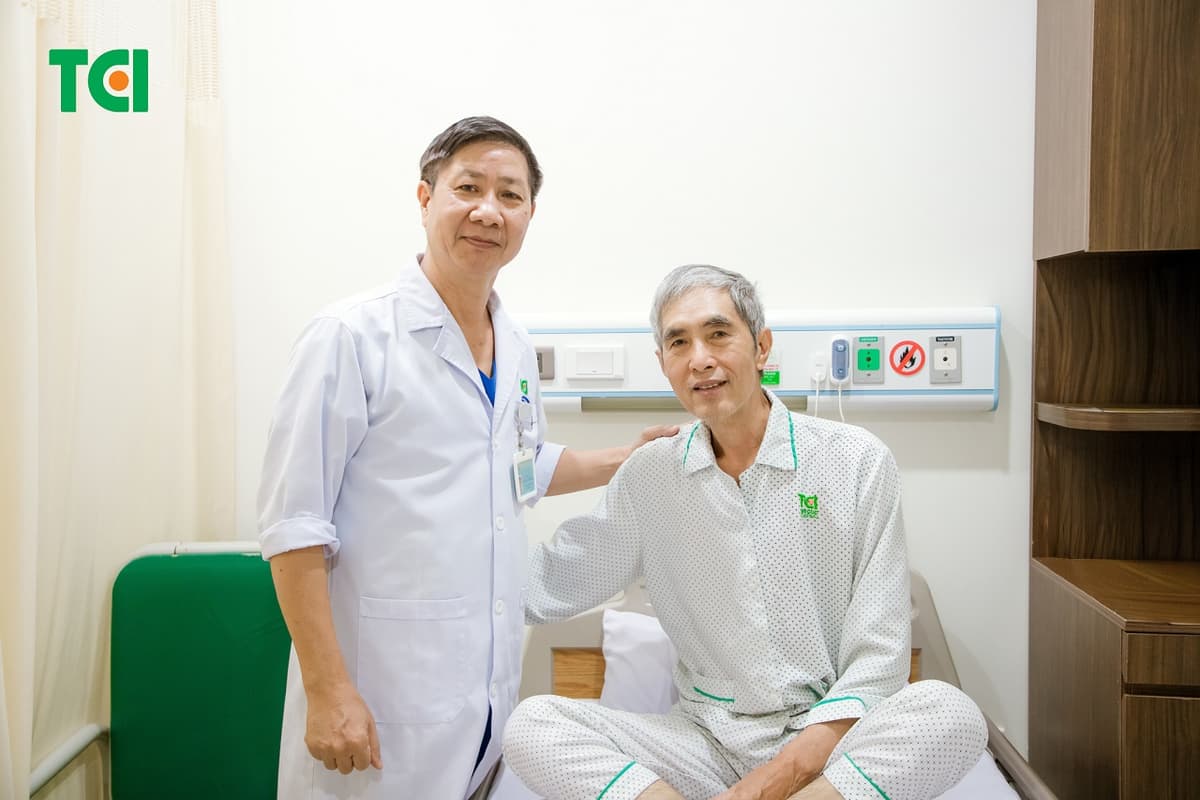 Chuyên gia Ngoại khoa TCI loại bỏ viên đạn gần 50 năm trong cơ thể cựu binh