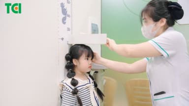 Giải đáp: Trẻ thay răng sớm có dậy thì sớm không?