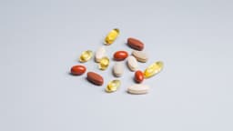 Chỉ số triglyceride cao uống thuốc gì để giảm?