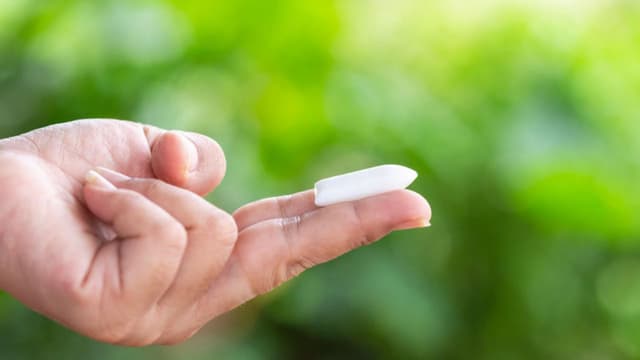 Đặt thuốc hậu môn bao lâu đi vệ sinh được và tan hết?