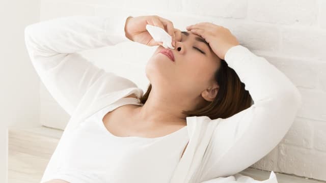 Đau đầu chảy máu mũi có phải tăng huyết áp?